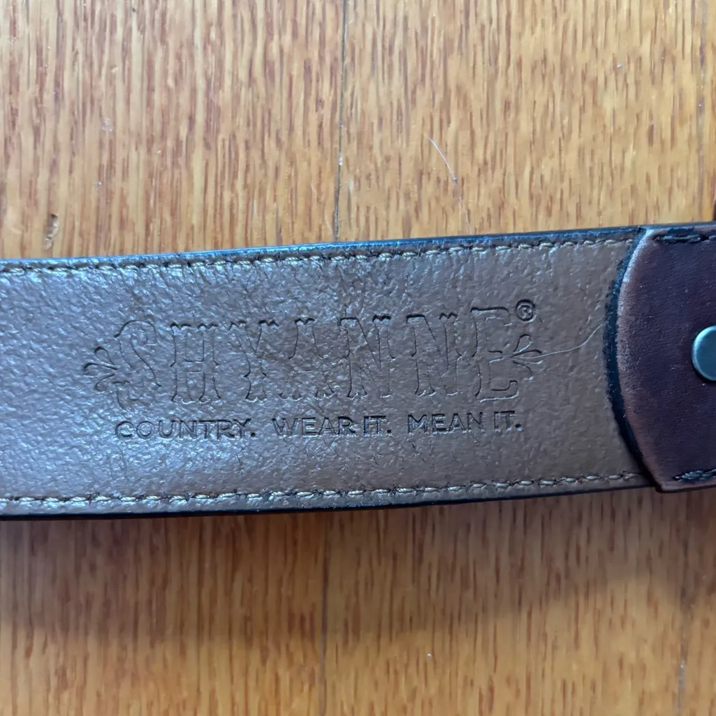 Shyanne Brown Leather Embroidered Belt Rose Gold Details XL Etched Flower - Image 7