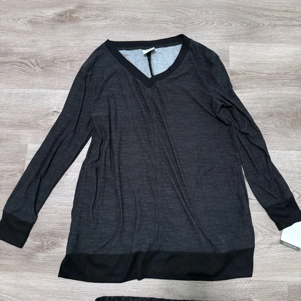 Wonderly Intimates Pajama Set Cheetah Animal Print Black Gray Medium Cozy - Image 4