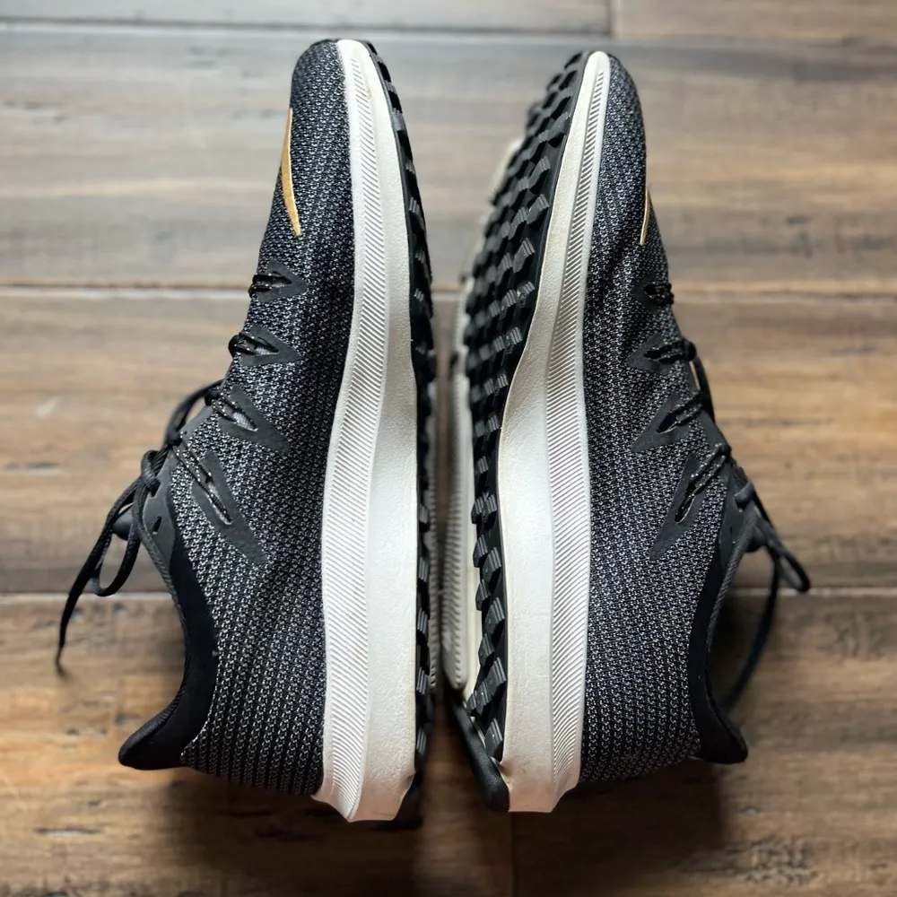 Women’s Nike Running Shoes, 10 - Image 4