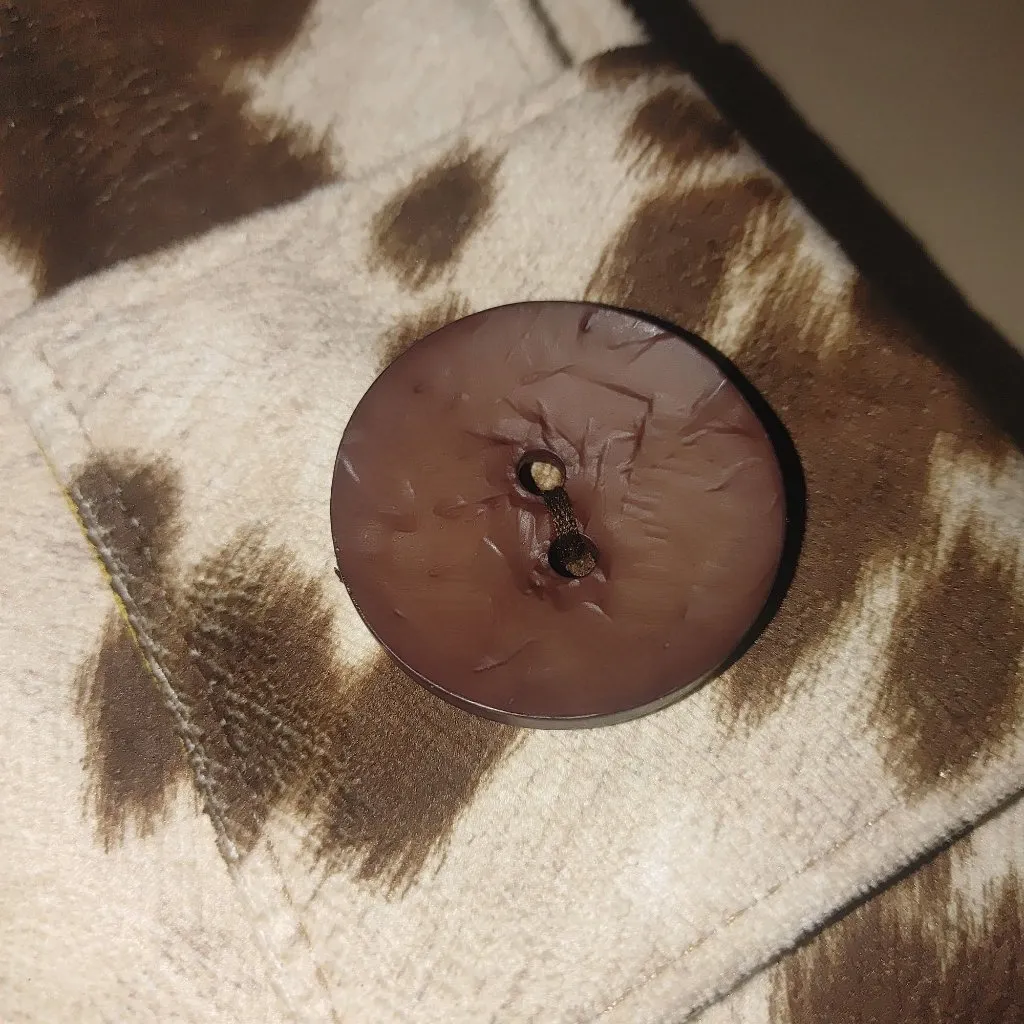 Silver Plum Cowhide Print Crossbody Purse Brown Beige Button Accent Zip Closure White - Image 6