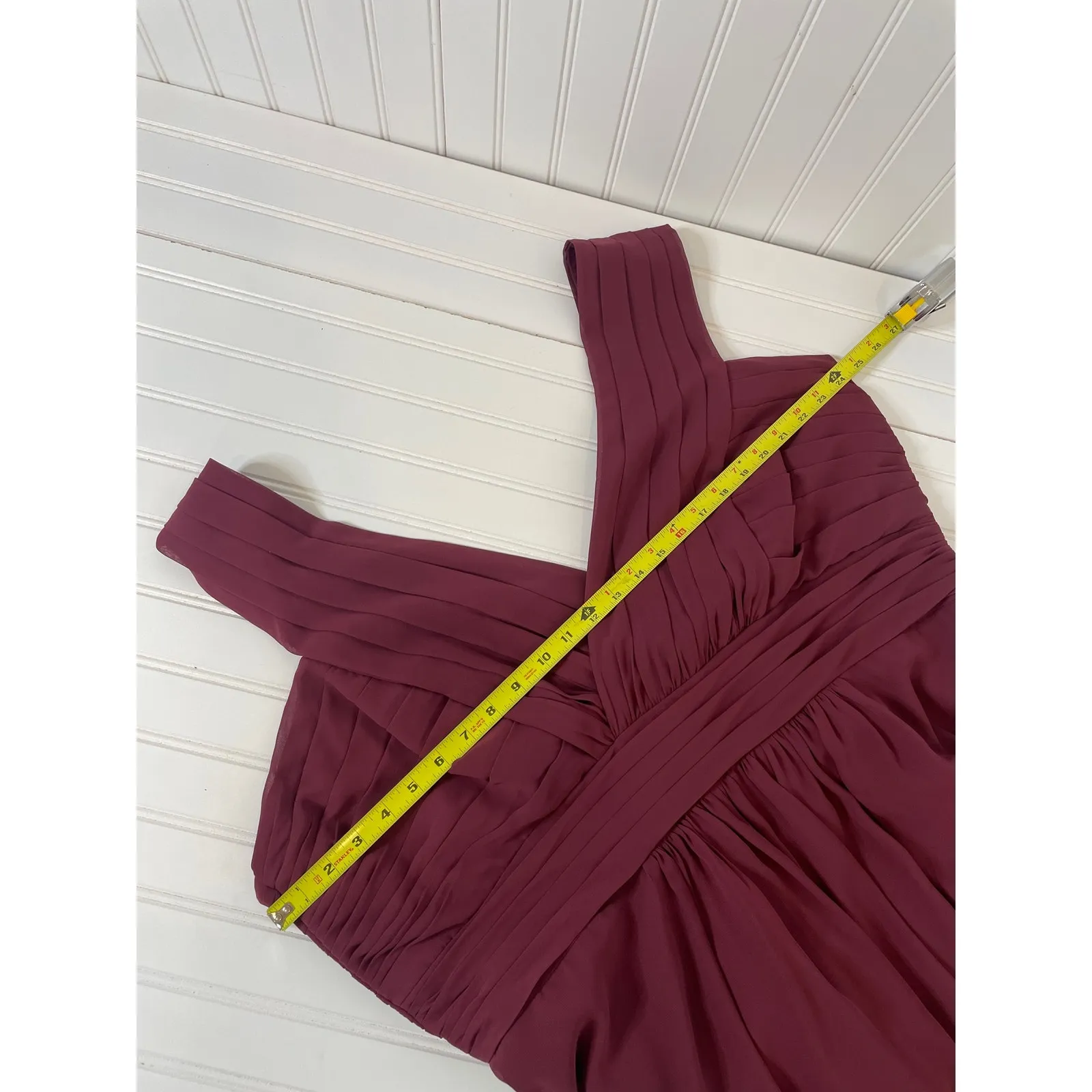 Jasmine B2 Bridal Burgundy V-Neck Pleated Chiffon Maxi Bridesmaid Dress Size 26 - Image 4