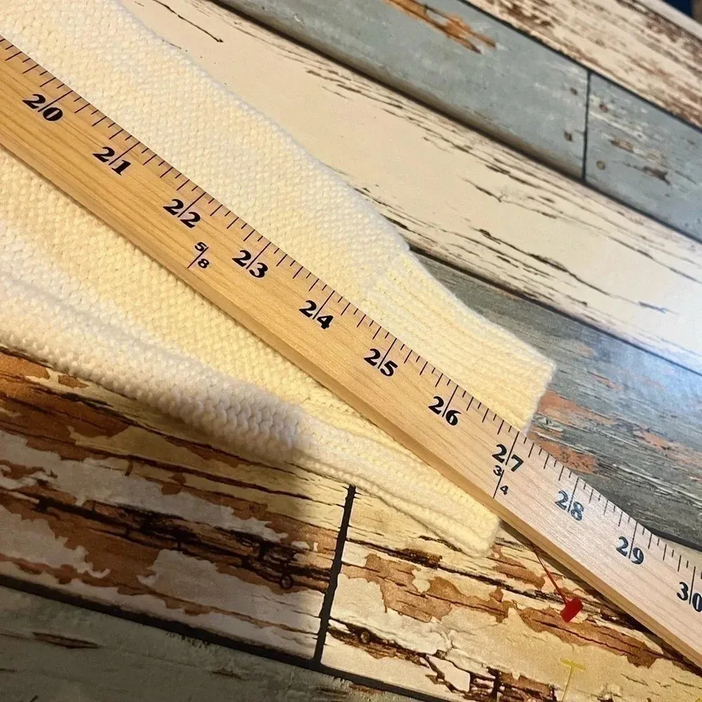 Old Navy cream king sweater with popcorn detail on front - Medium - Image 12