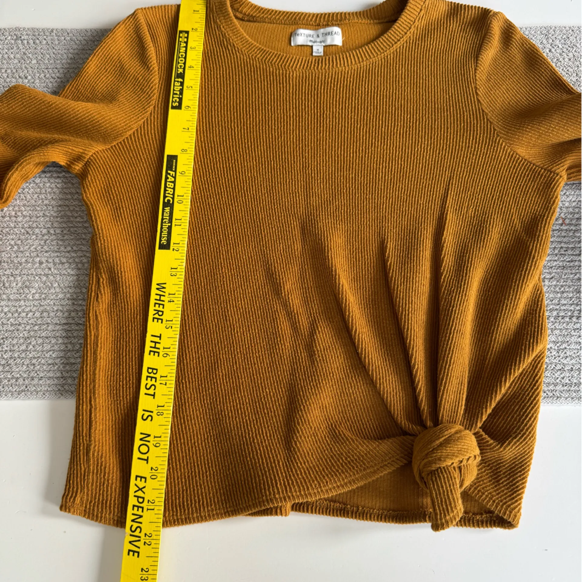 Madewell Antique Gold Texture and Thread Jacquard Knot Front Ribbed Top Medium - Image 11