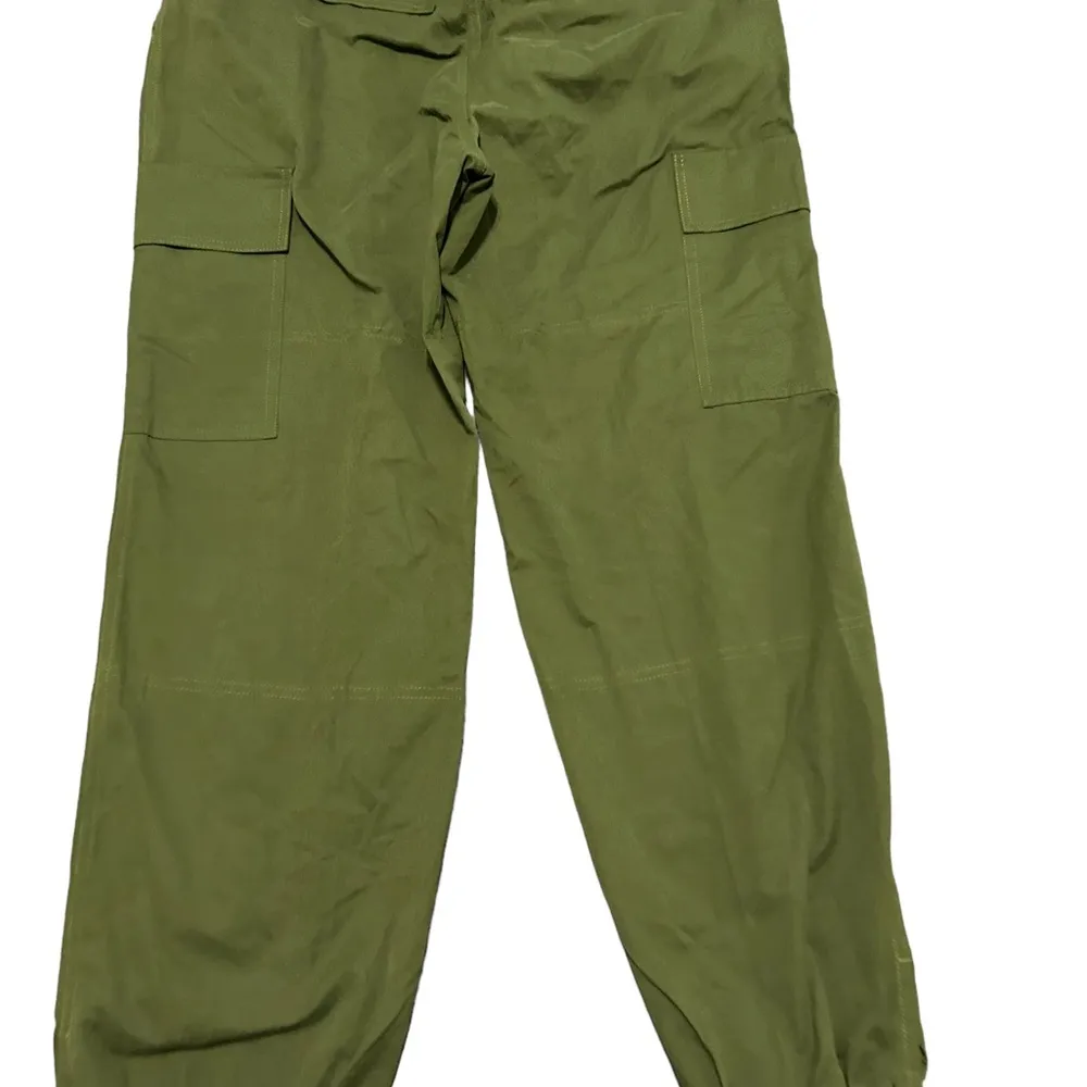 Urban outfitters green cargo parachute pants size medium - Image 7