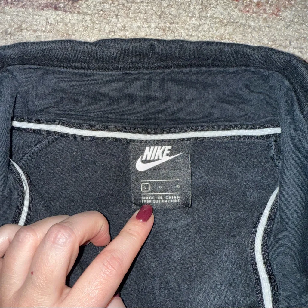 EUC Nike Half Zip with Floral Design - Image 3