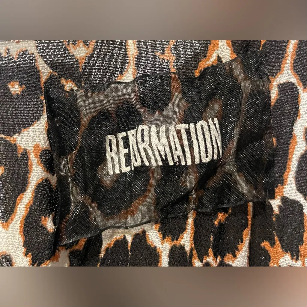 Reformation Leopard‎ Print Animal Print Short Sleeve V-Neck Mini Dress 2 - Image 4