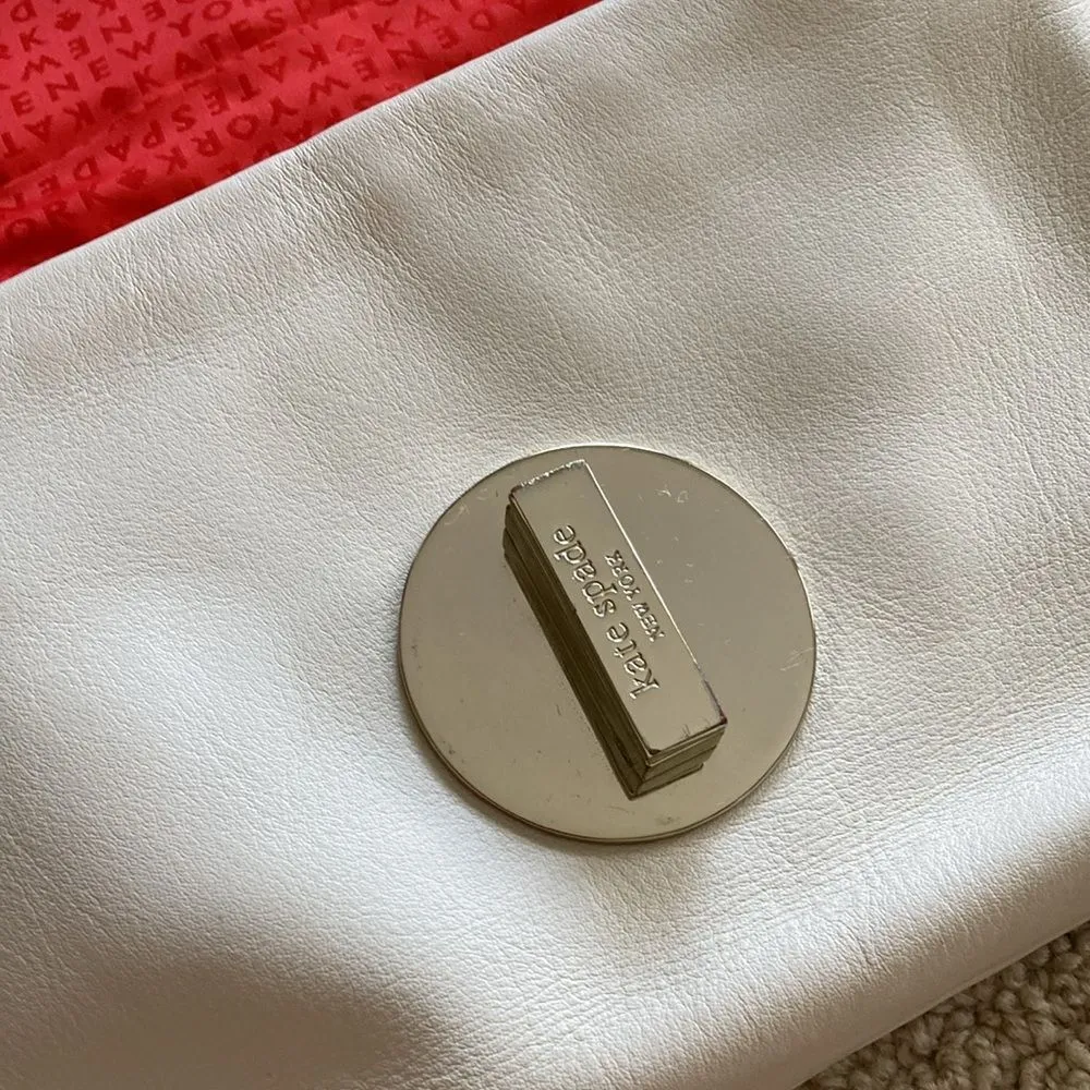 Kate Spade Aster Court Naomi Crossbody Bag Purse Quilted White Red Lining VEUC - Image 14