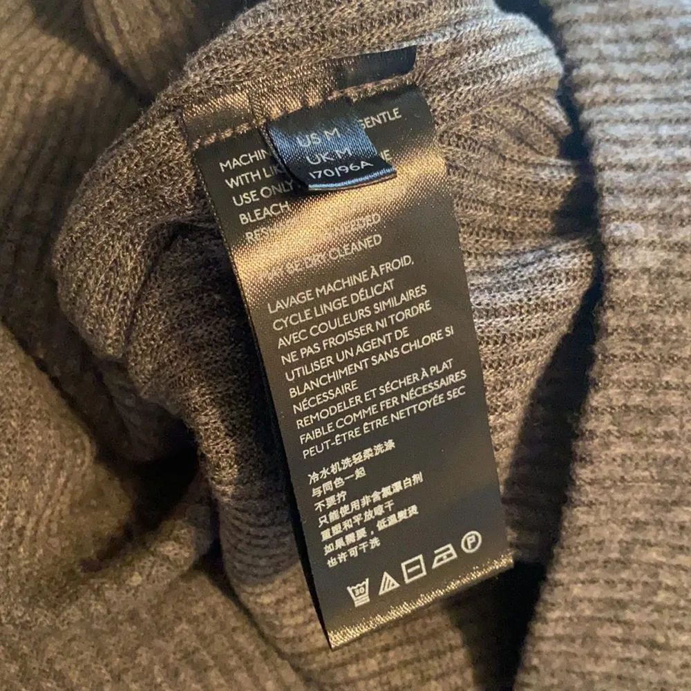 NWT  ‘Main Squeeze’ gray oversized cozy slouch top, size medium - Image 7