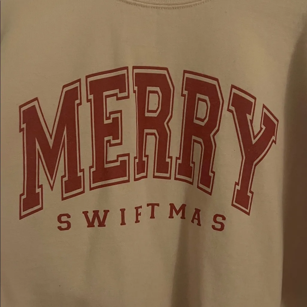 merry swiftmas crewneck - Image 2