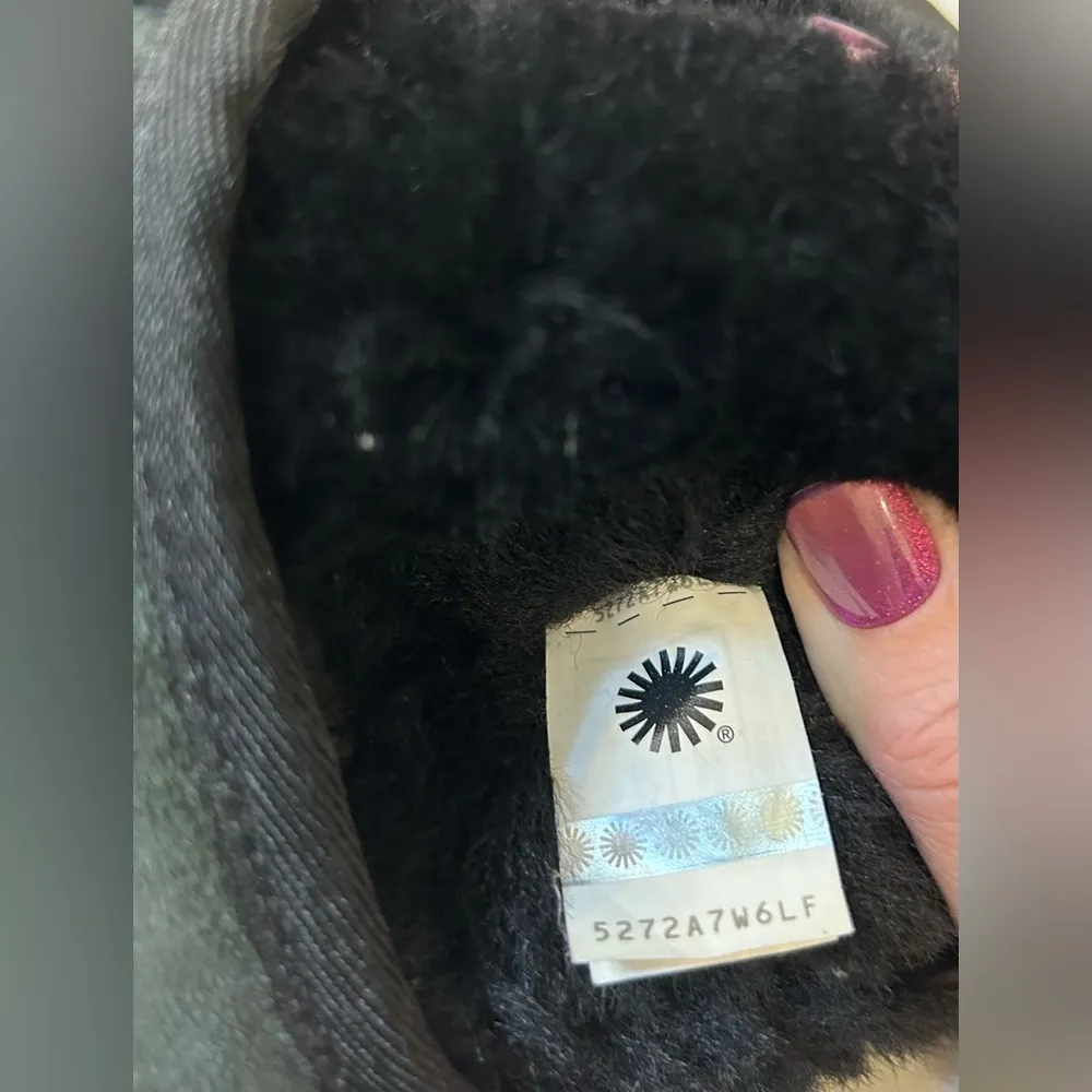 UGG Women’s Classic Tall II Boot in Black Size 9 - Image 14