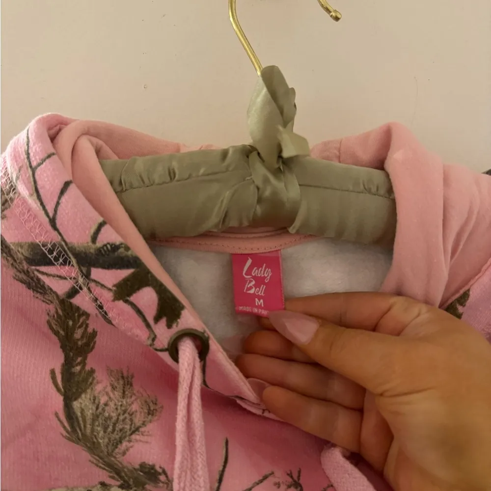 Pink camo hoodie size M Size M - Image 3
