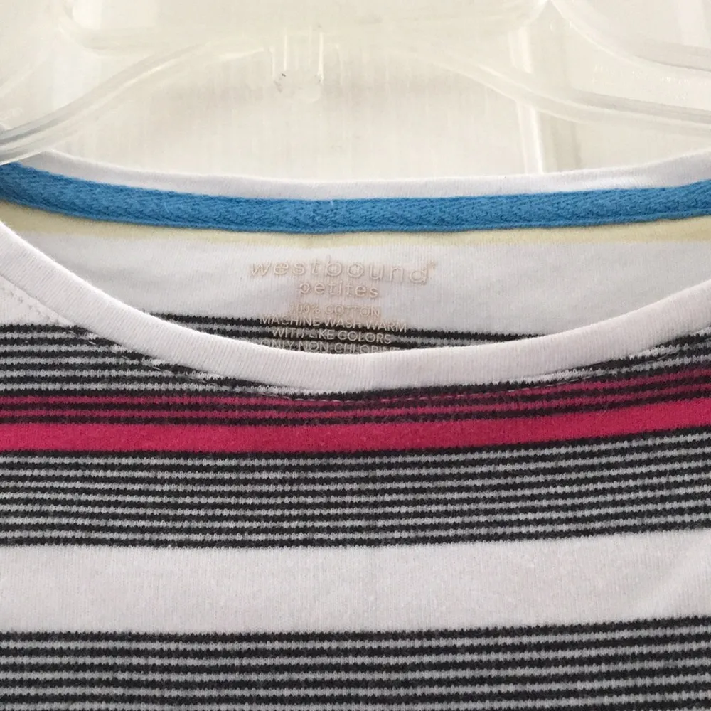 FINAL MARKDOWN Ladies westbound tee petite medium - Image 3