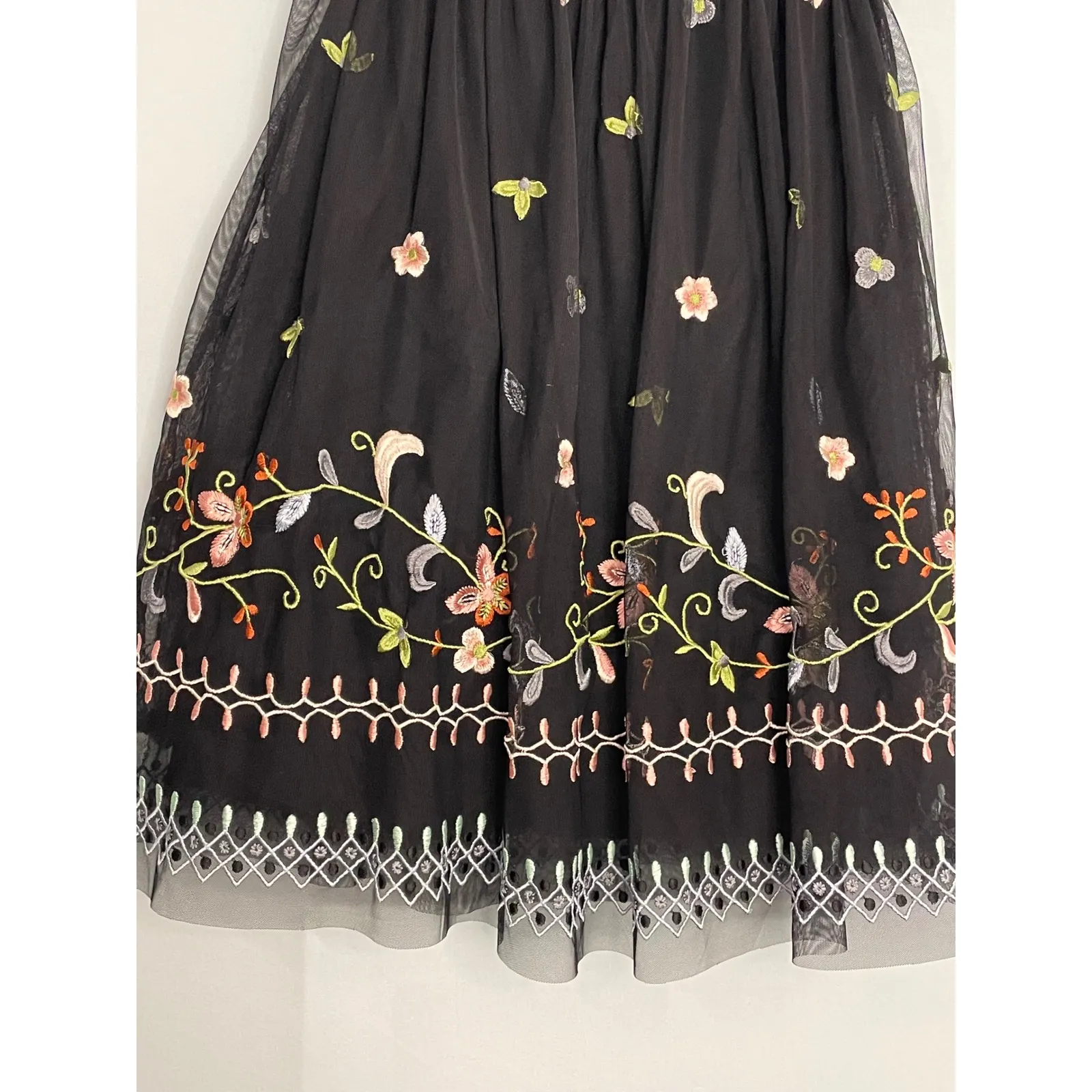 Black Tulle Embroidered Floral Midi Skirt Women's Size 0 - Image 2