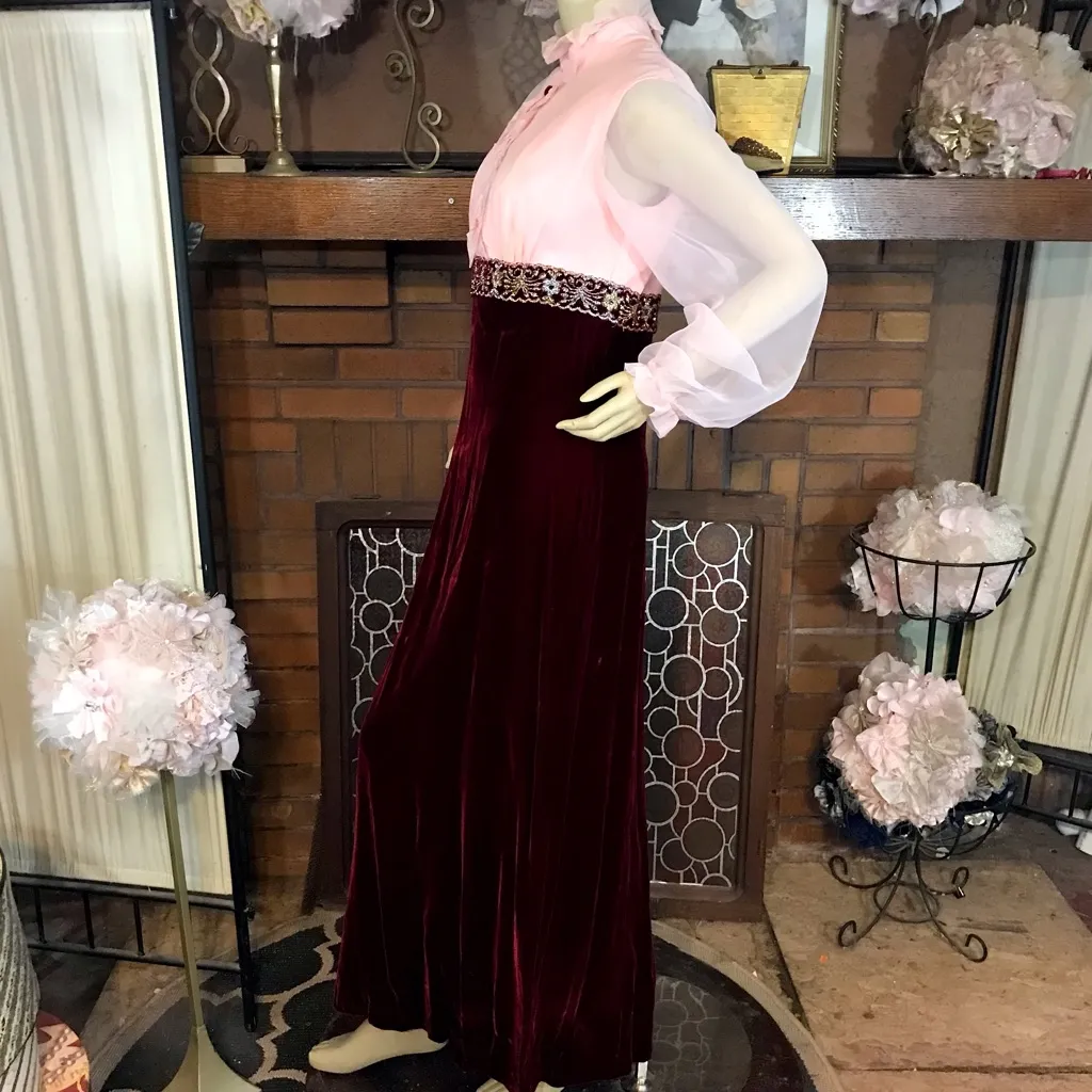 VINTAGE CIRCA 1960'S/70'S VELVET & CHIFFON EDWARDIAN - Image 5