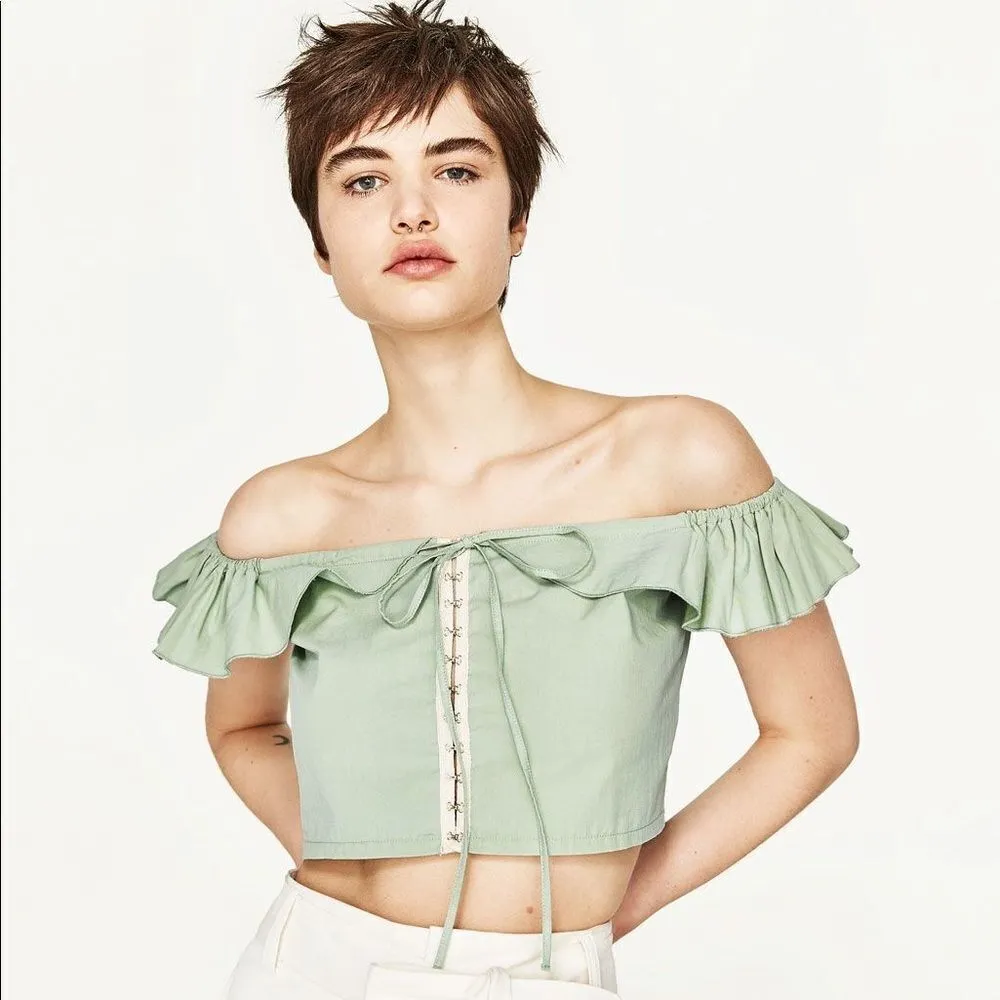 ✨ ZARA
Frilled crop top✨  - Image 6