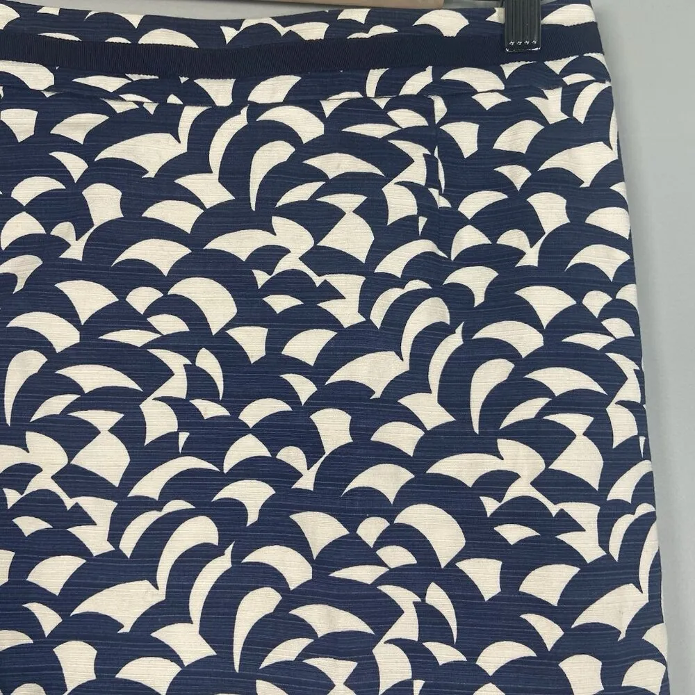 Boden Mod Pencil Skirt Navy White Abstract Fan Size 6 Regular Office Going Out Blue - Image 3