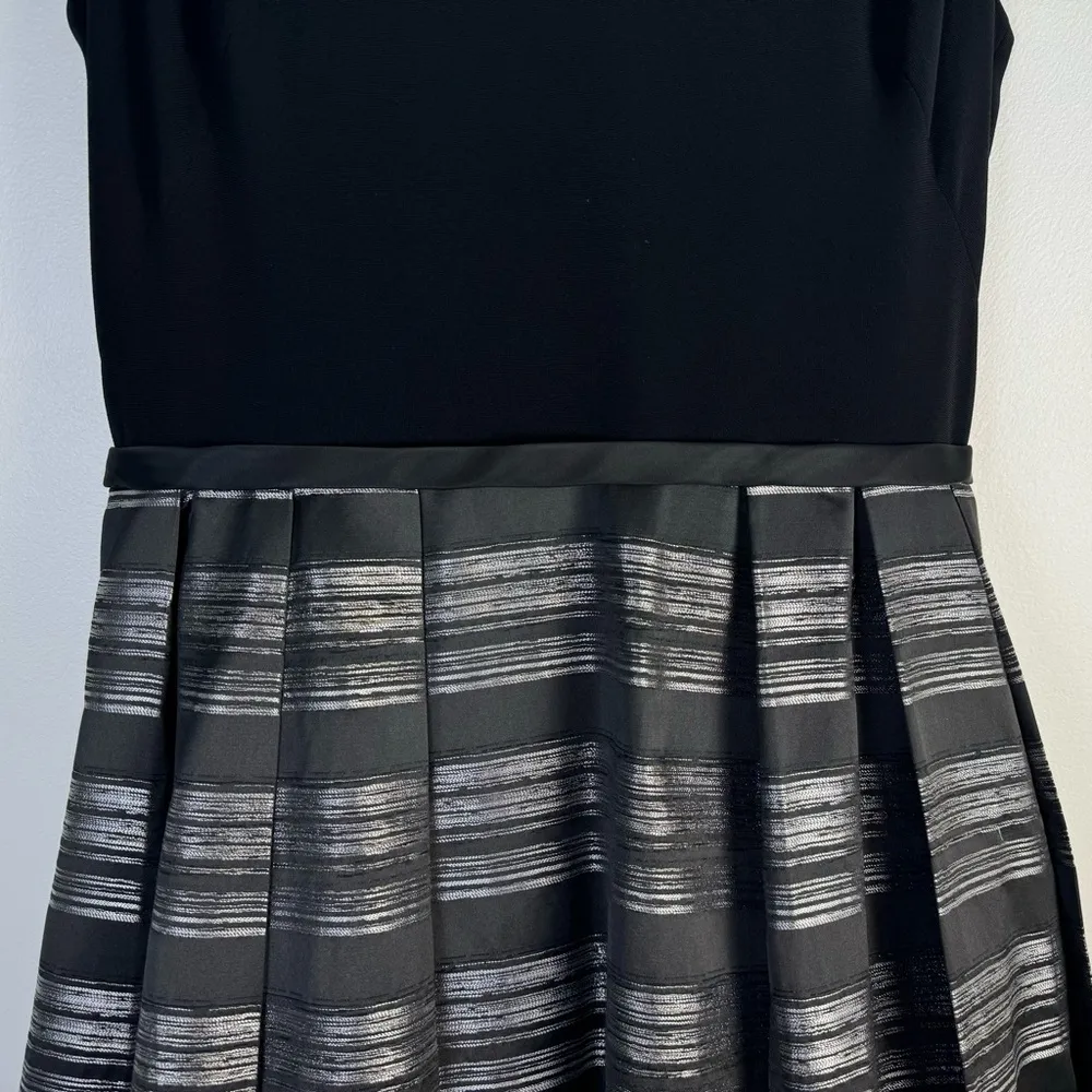 Theia Stripe Jacquard Full Ball Gown Sz 14 Black Silver Maxi Dress Event Gala - Image 5