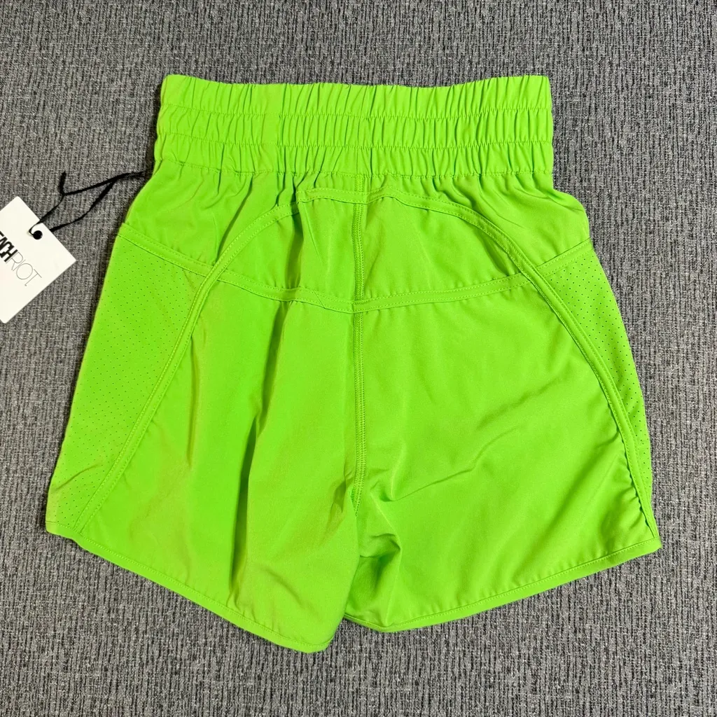 Beach Riot Cliff Mesh Panel Shorts - Image 6