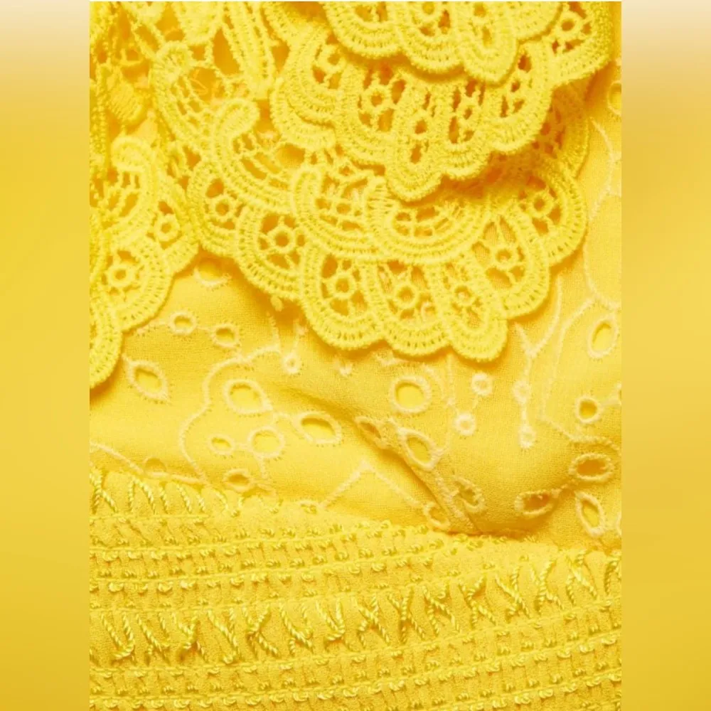 ALICE + OLIVIA Bleeker Ruffled Lace Crop Top, SZ Medium, $250 - Image 5