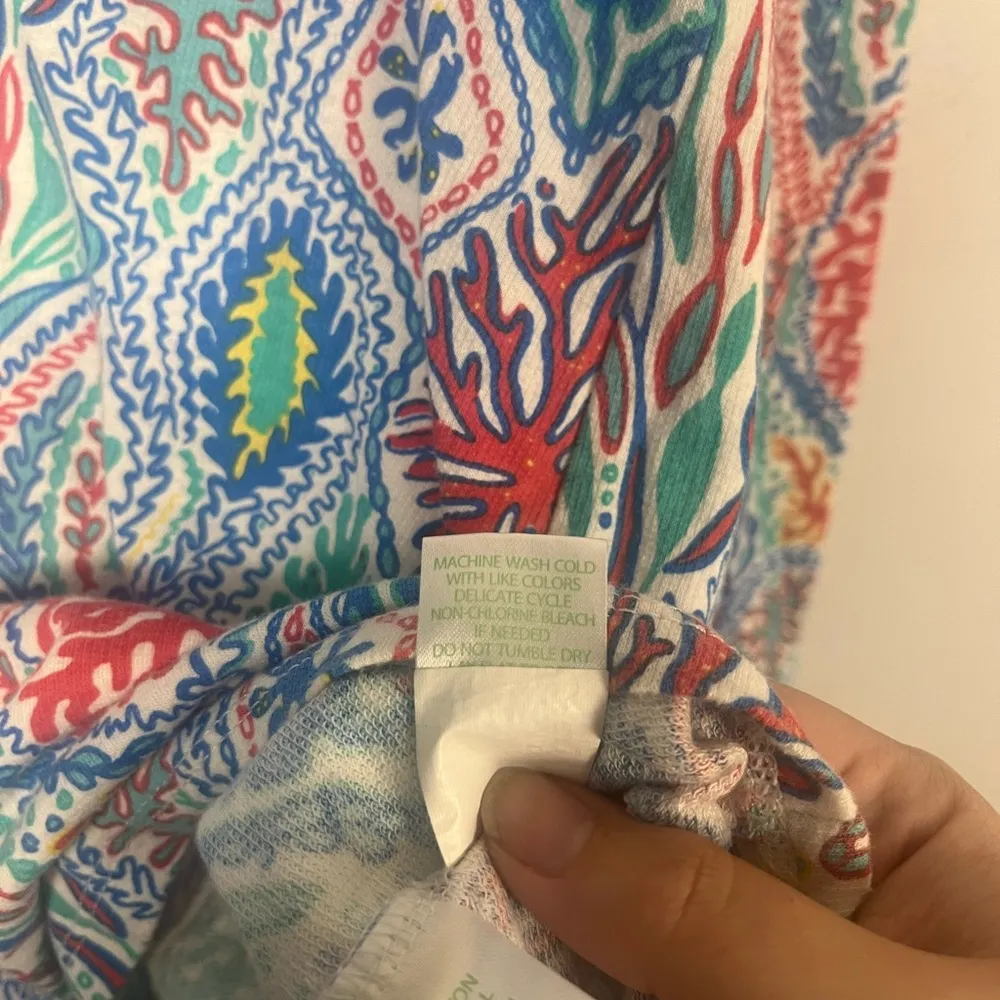 Lilly Pulitzer Women's Odette Tunic Multi Let Minnow Top size XS - Image 4