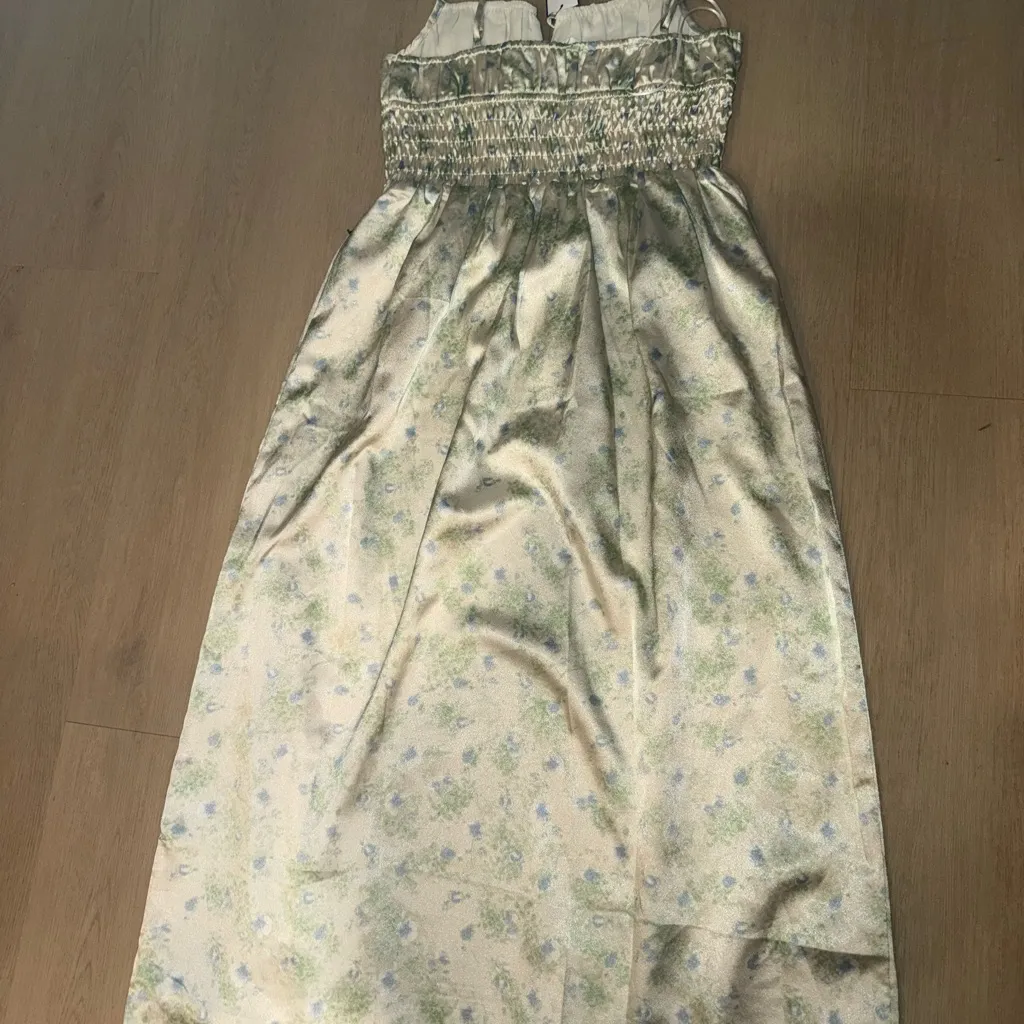 NWT Astr the label smocked dress - Image 6