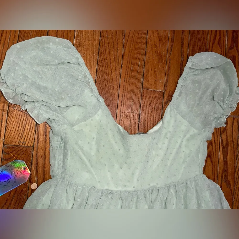 Justify mini Dress in Soft Green - Image 2