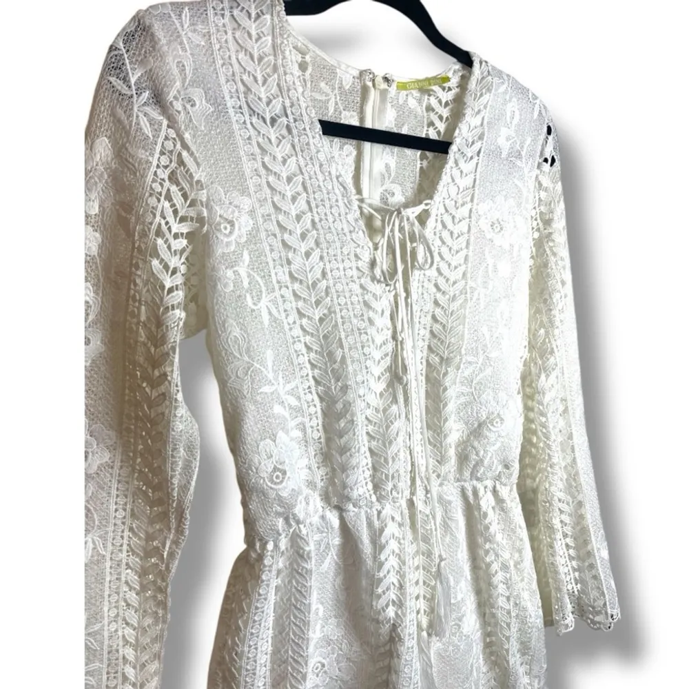 Ivory White Lace Long Sleeve Romper Fully Lined Size Small - Image 4