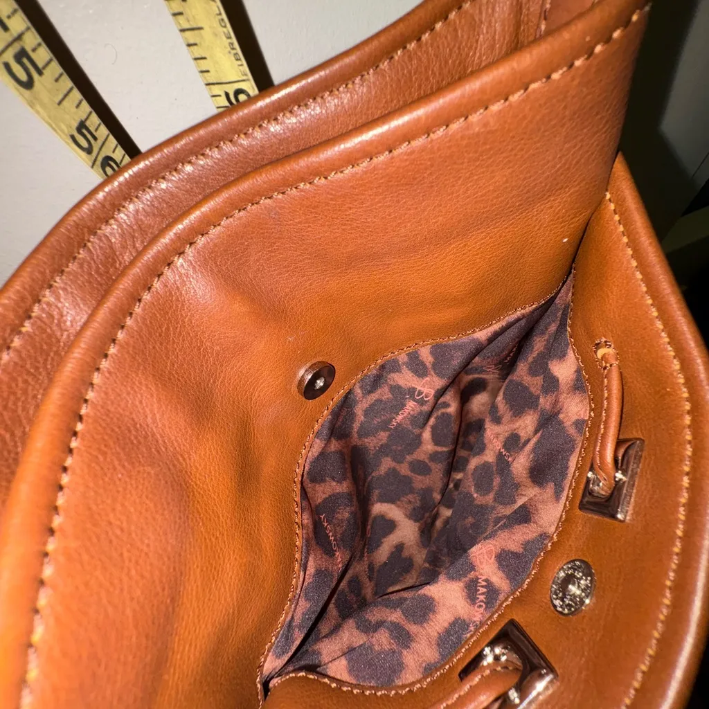 B. Makowsky Brown Leather Pockets Drawstring Tassel Small Crossbody Bag - Image 10