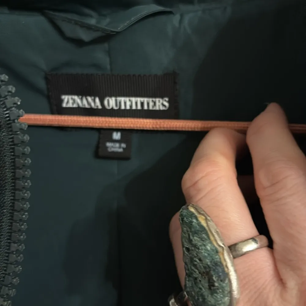 Green puffer vest - Image 2