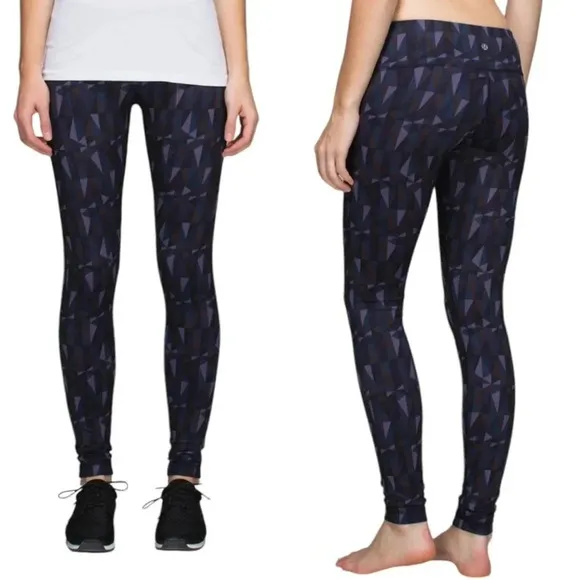 Lululemon Wunder Under Pant Legging in Stained Glass Love Nightfall Black Size 8 - Image 2