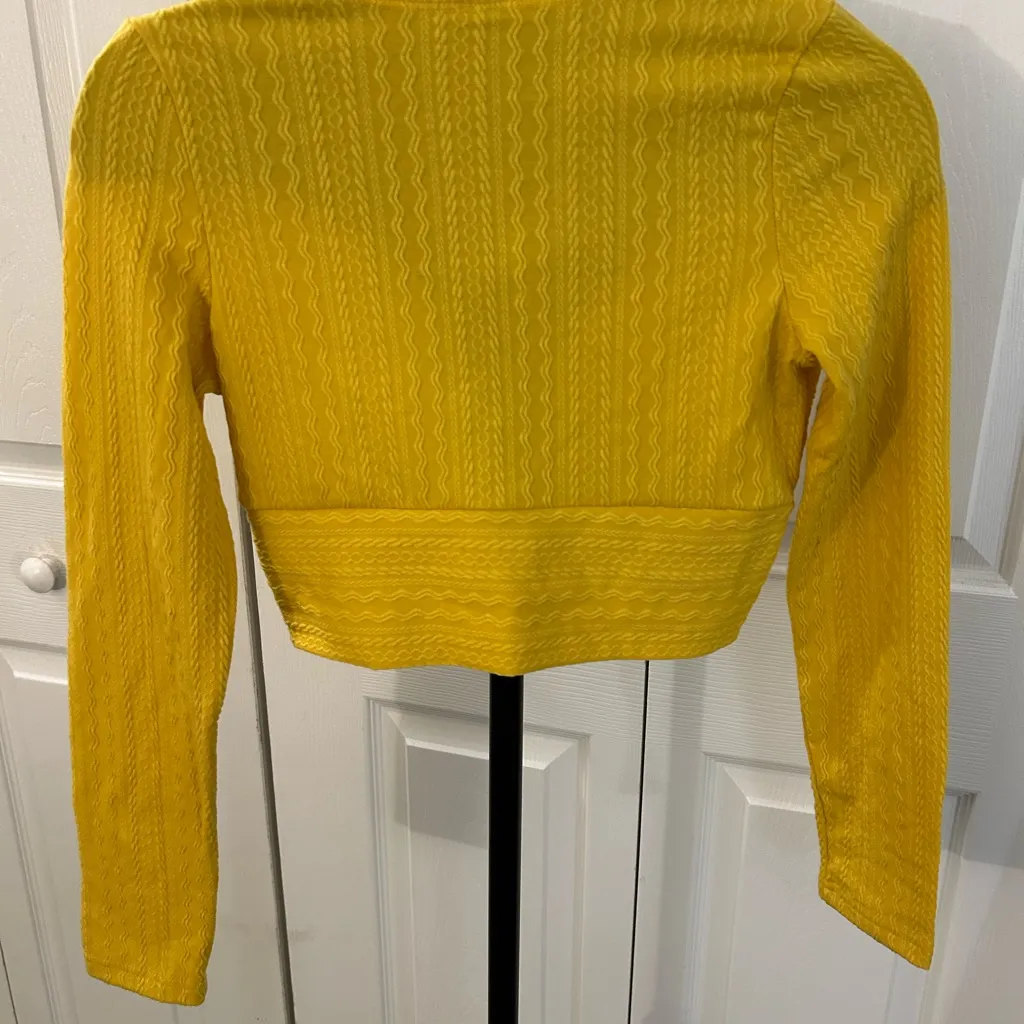 SHEIN SXY Gold crop! Super cute! Size L - Image 3