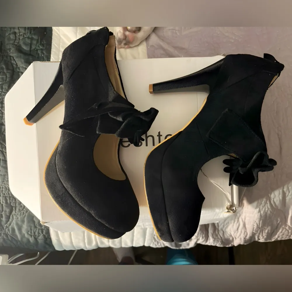 Women's Black Bow Mary Jane High Heel Closed Toe Platform Dress Pumps Size undefined - Image 6