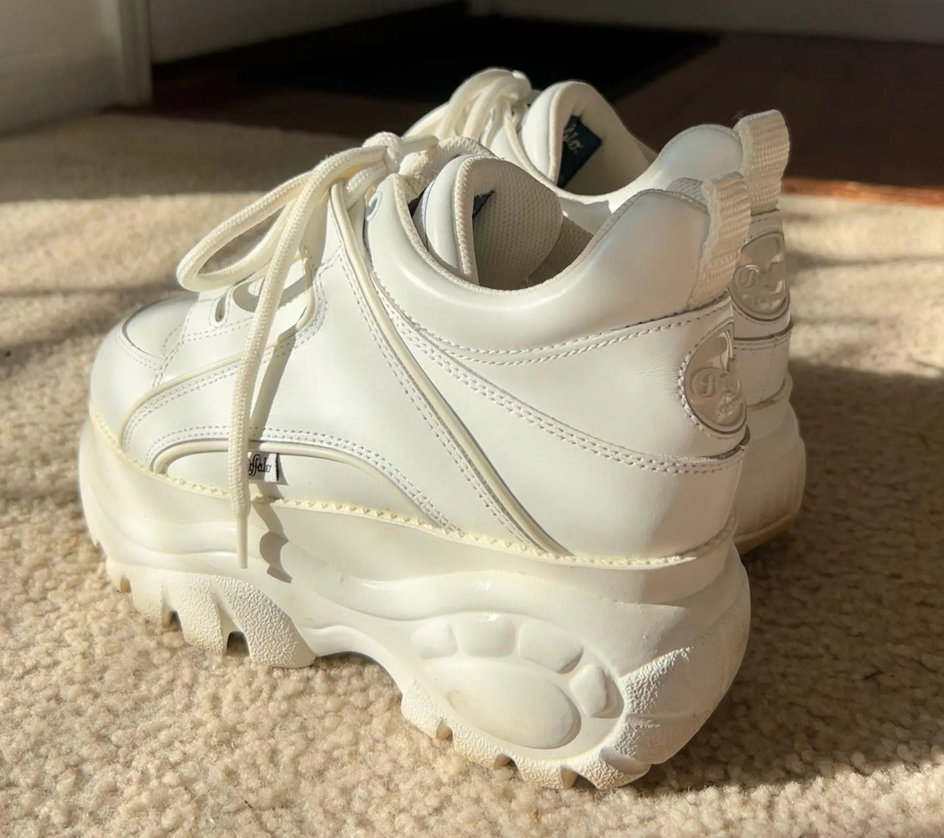 White Sneakers - Image 5