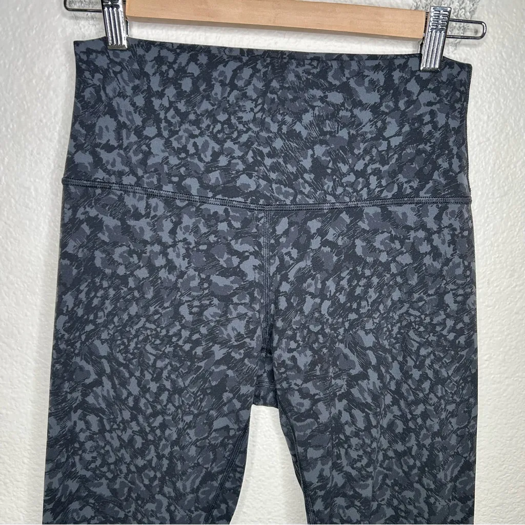 Lululemon Align Crop *21" Wild Thing Camo Deep Coal Multi 8 - Image 2