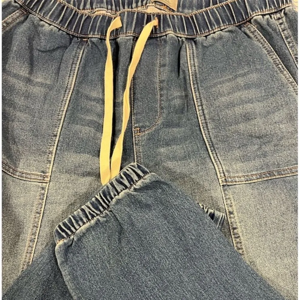 Berkley Jensen Women’s Medium Blue Denim Jogger Jeans Relaxed Fit Size 12 - Image 4