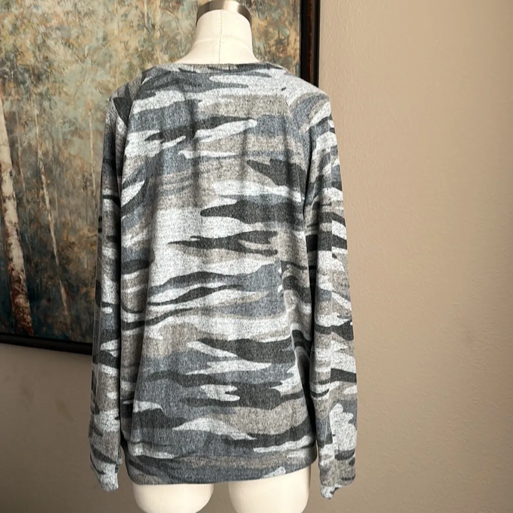 NWT cozy camo long sleeve - Image 7