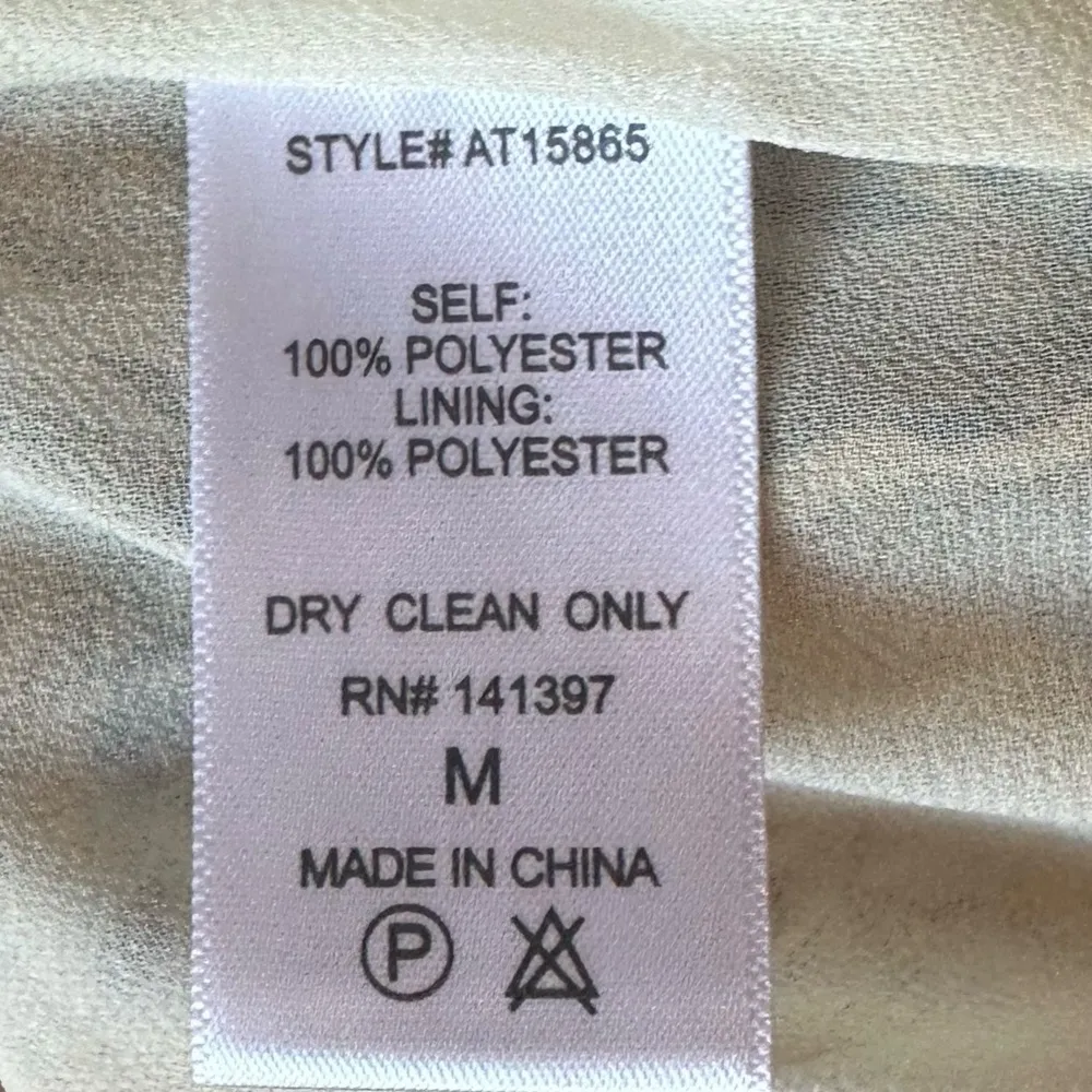 ASTR the Label V-Neck Pleated Long Sleeve Floral Cream Blue Sunflower Yellow Top - Image 9