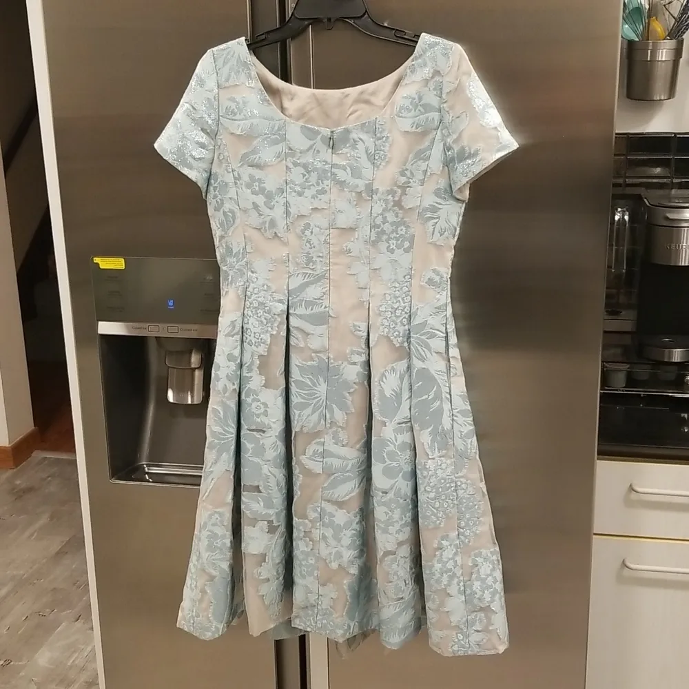 💕ST. JOHN💕 Jacquard Floral Embossed  Cap Sleeve Pleated Cocktail Dress 8 NWOT - Image 6