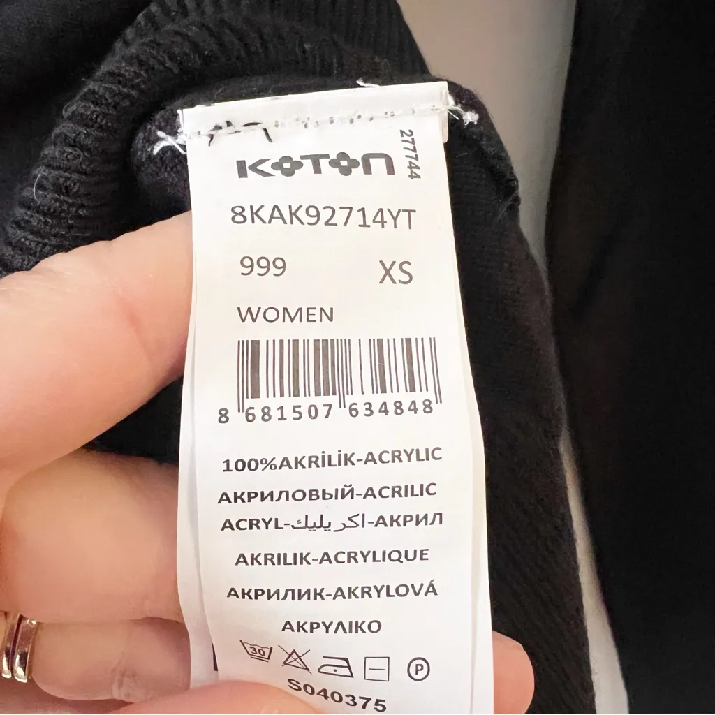 Koton Black Round Neck Pullover Lightweight Sweater NEW Size XS - Image 6