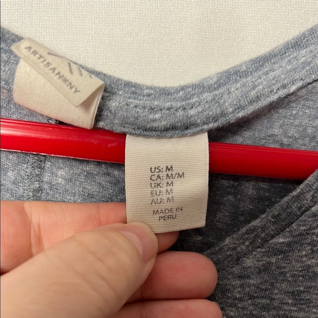 Artisan NY Women's Heather Gray Short Sleeve Top Size Medium - Image 6