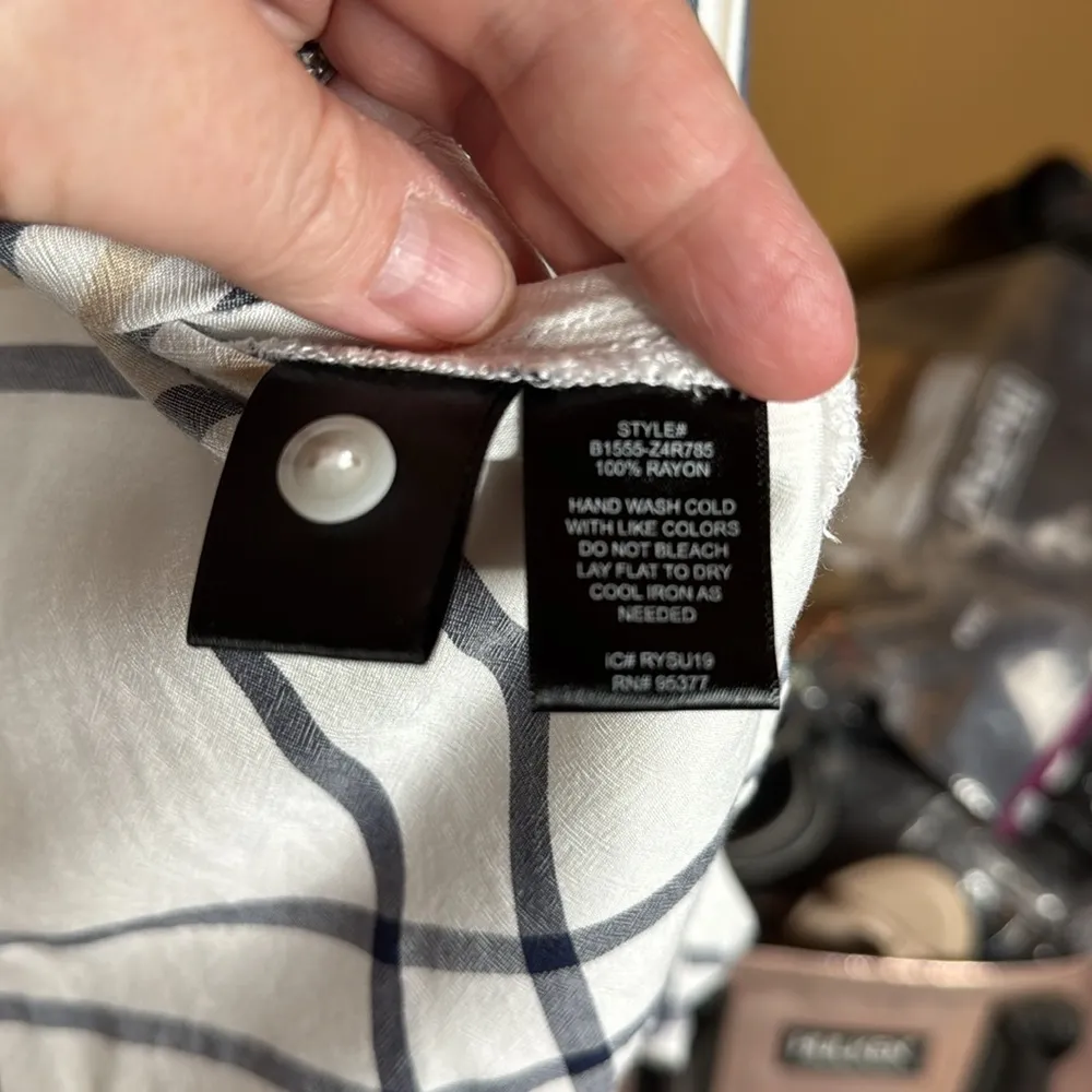 Sanctuary Favorite Boyfriend Shirt Anglino Plaid Size Small - Image 6