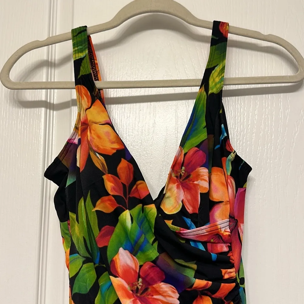 Miraclesuit Tropical Black Floral Swimsuit Swimdress Size XS/SML EUC #7743 - Image 4