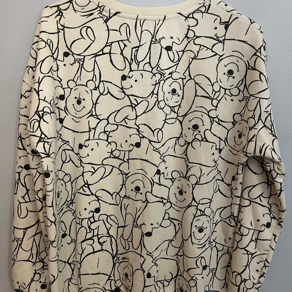 Disney Winnie‎ the Pooh Women's Cream Sweatshirt Size S - Image 2