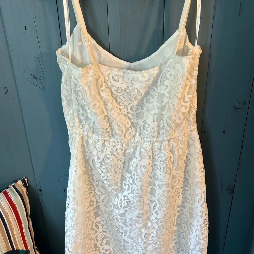 12th Street by Cynthia Vincent Co Op Barney’s NY, White Lace Dress, Medium - Image 2