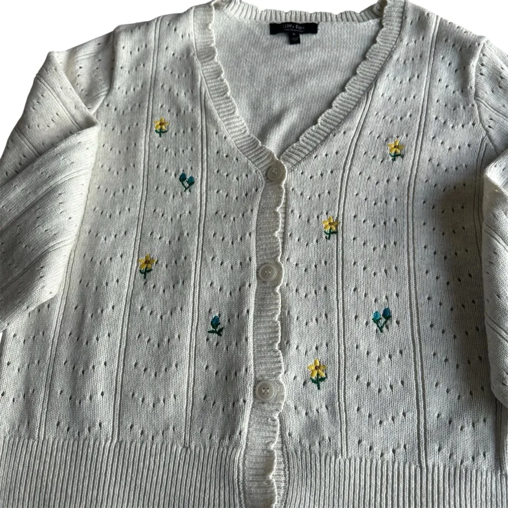 Witty Fox Women's Embroidery Flower Trim Cardigan Sweater size XL EUC - Image 3