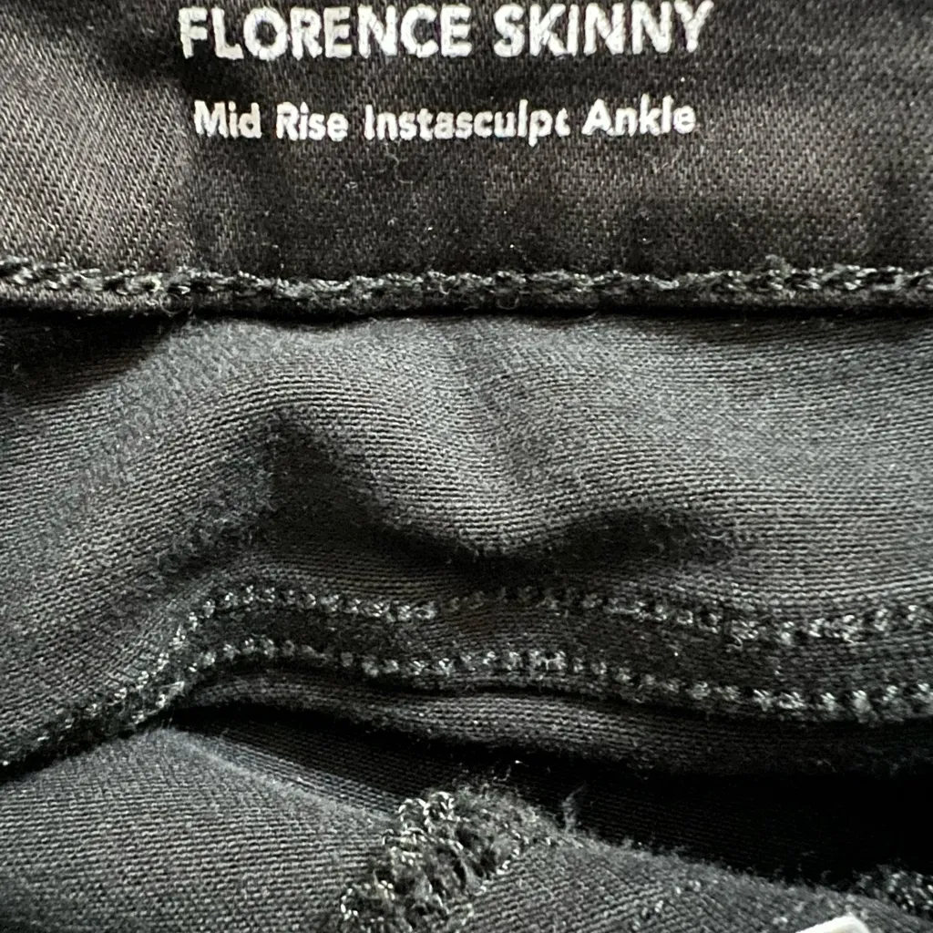 DL1961 Women's Black Ankle Jeans - Image 3