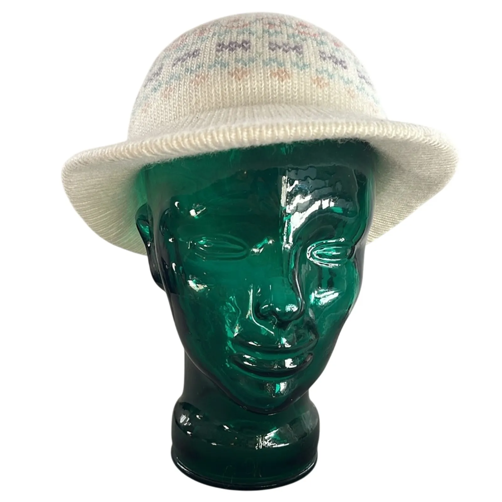 Vintage White Pastel Machine Knit Cloche Hat - Image 2