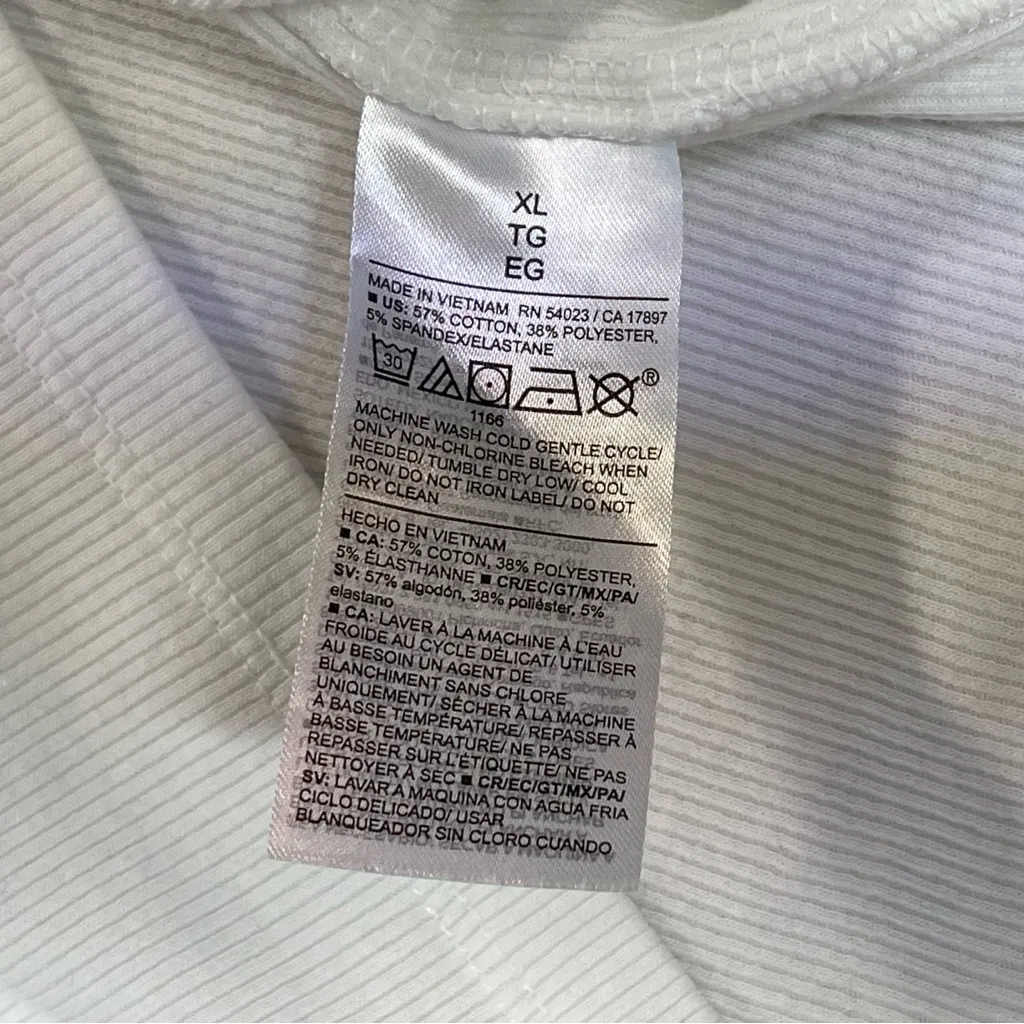 Old Navy | White First-Layer Ribbed Scoop-Neck Tank Top | XL - Image 8