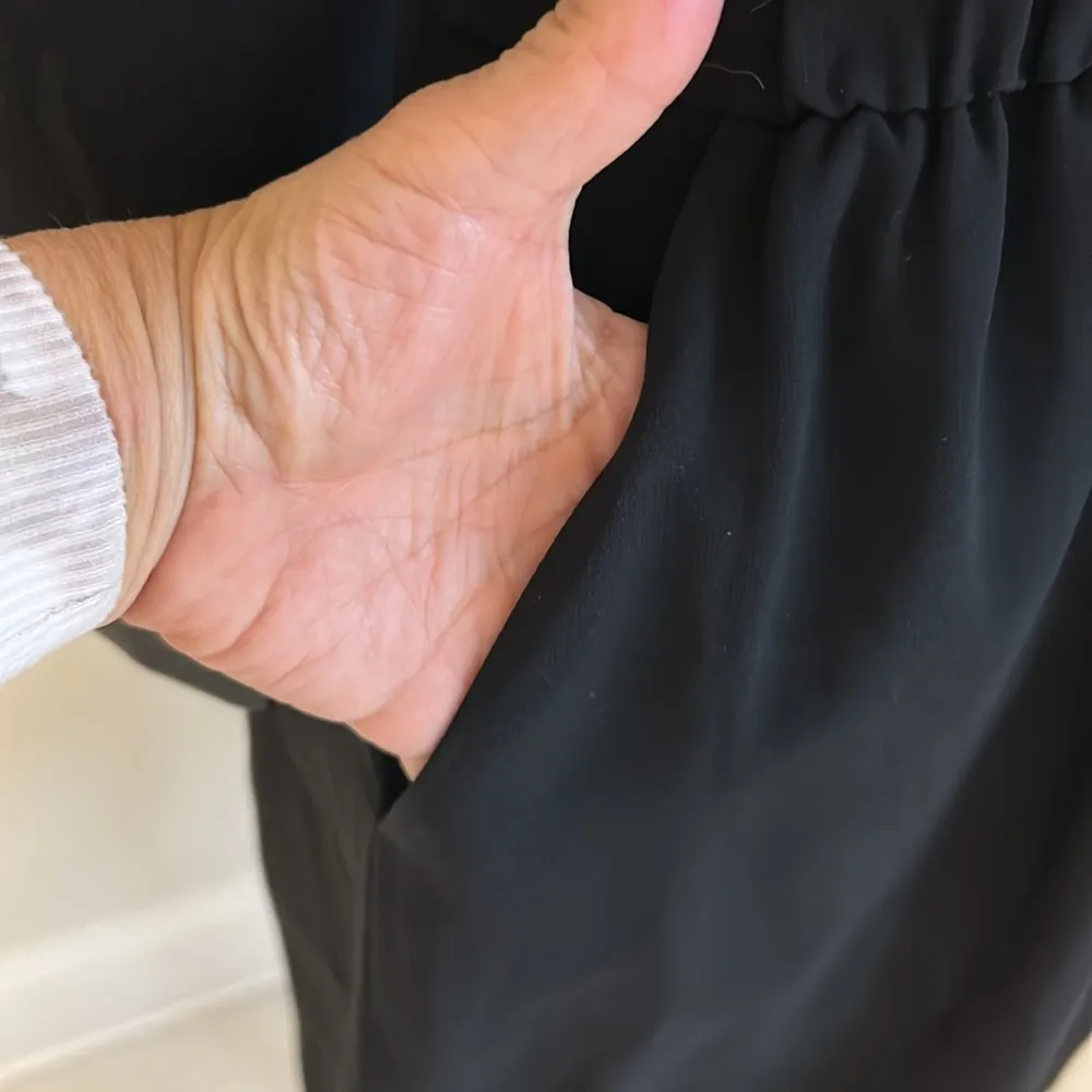 Aritzia Wilfred Black Crepe Faux Leather Trim Dress Size 2 - Image 8