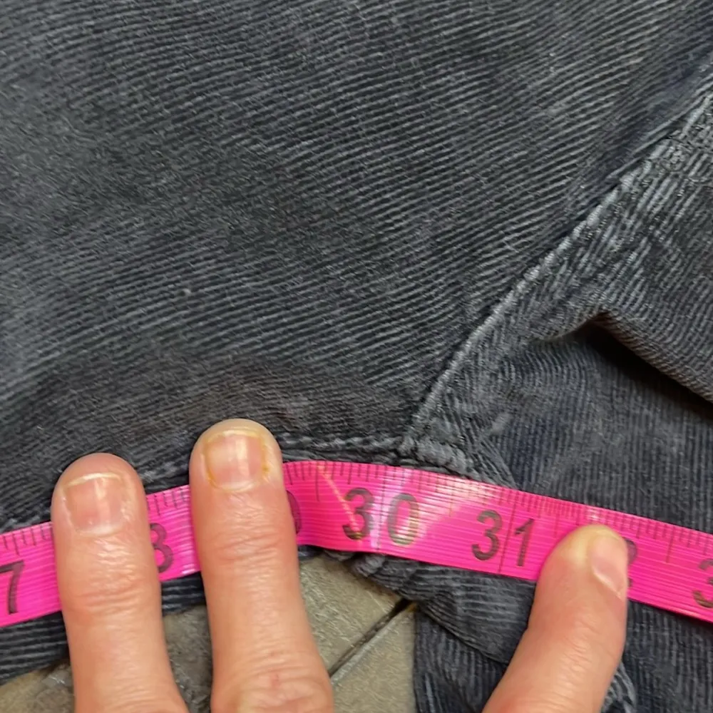 Levis Women 721 High Rise Skinny Jean Caviar Luxe-Corduroy Black NWT - Image 8